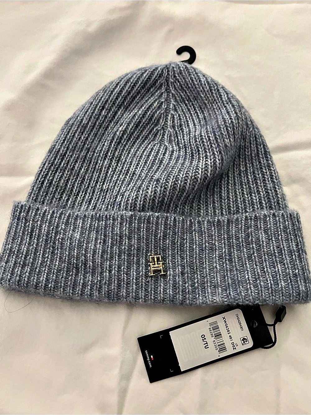 Tommy Hilfiger Metallic Logo Ribbed Beanie Gray NWT
